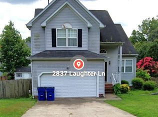 2837 Laughter Ln, Chester, VA 23831