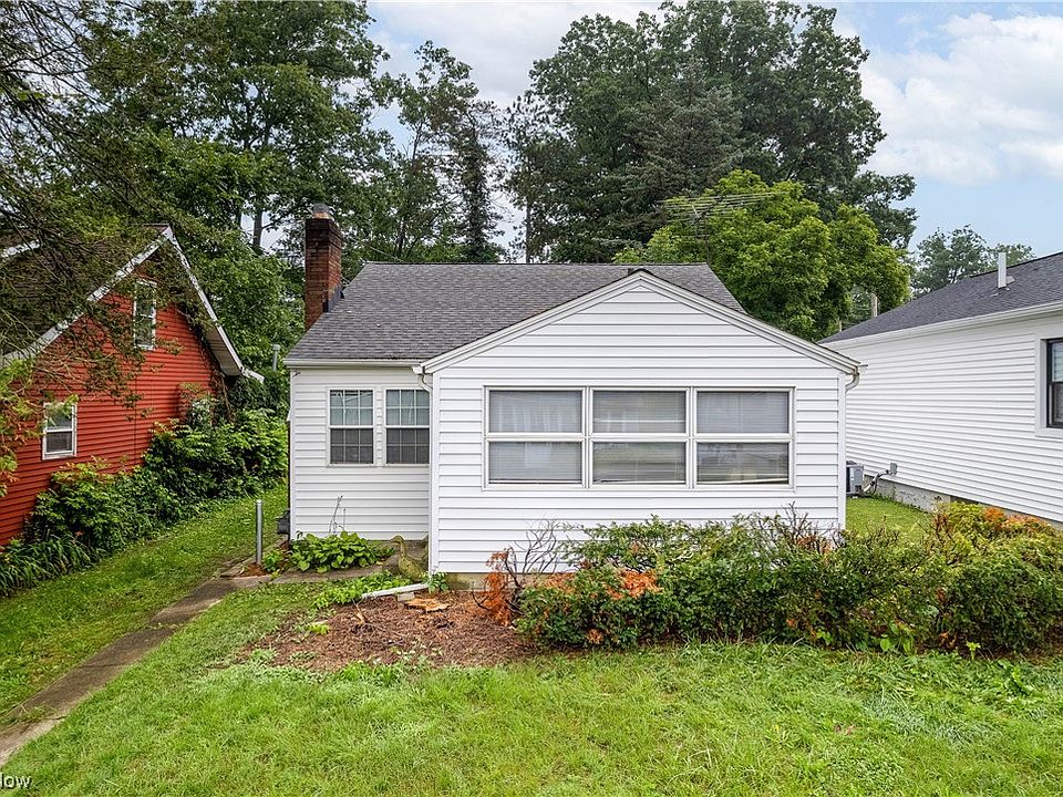 1st image of 359 Dawnshire Dr