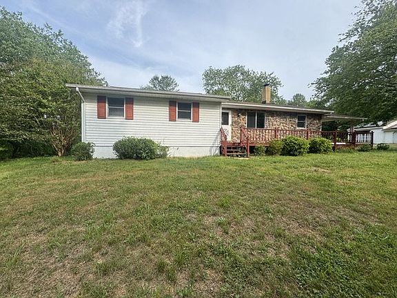 4th image of 12 Dogwood Ln