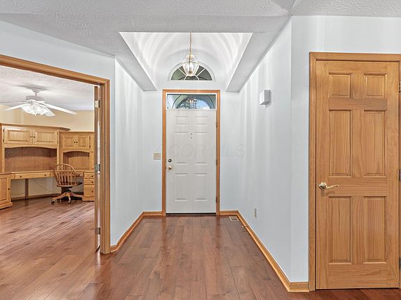 4th image of 6598 Burbank Pl