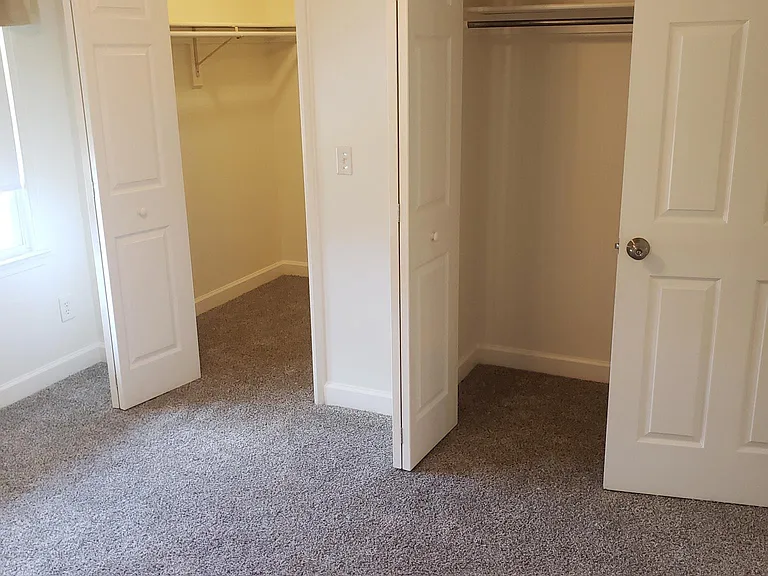 213 Cameron St — Photo 9