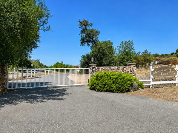 35306 Lake Summit Dr, Temecula, CA 92592