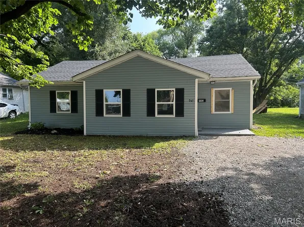 945 Howell Ave, Cahokia, IL 62206