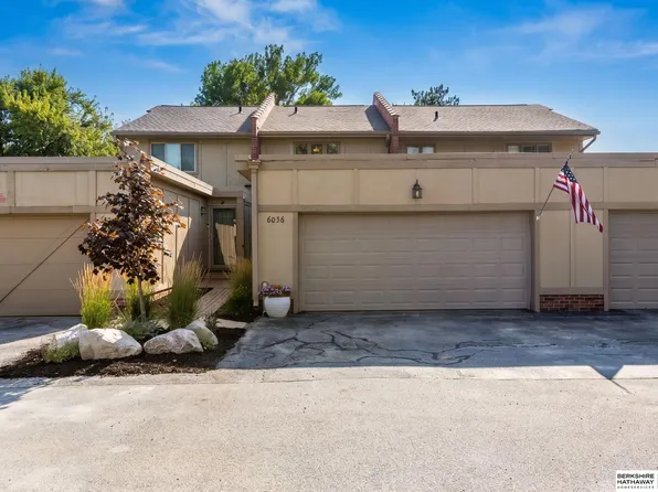6036 Oakcrest Plz #10, Omaha, NE 68137