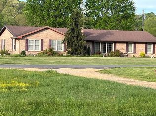 1693 Stoner Creek Rd, Elk Horn, KY 42733