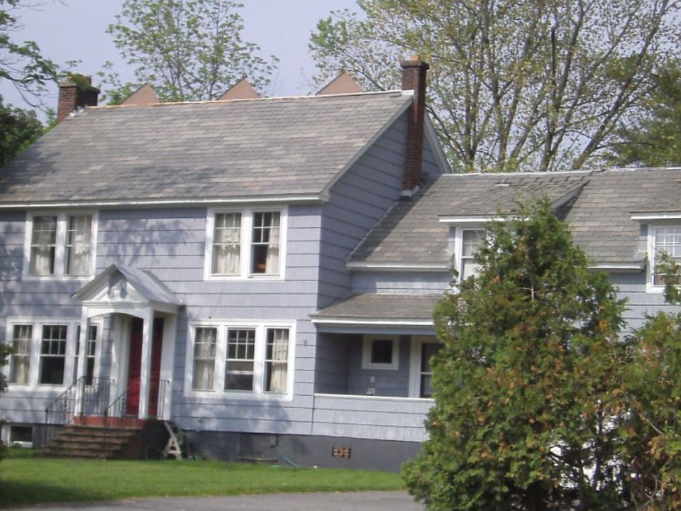 Welcome to 237 Bay Rd