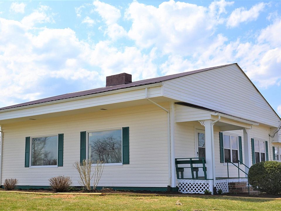 1st image of 276 Brier Hill Ln