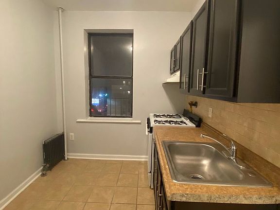2nd image of 3343 Park Ave APT 4C
