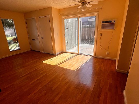 4th image of 34 El Basset Ct