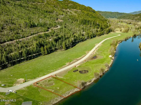 22 Horn Hooked Ln, Saint Maries, ID 83861