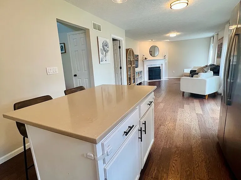 2737 Barnhill Ct — Photo 21