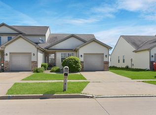 3727 Boulder Ridge Dr, Champaign, IL 61822