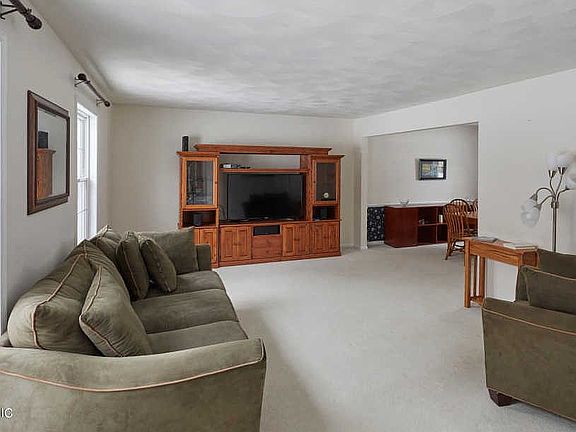 4th image of 6417 Cherrywood St