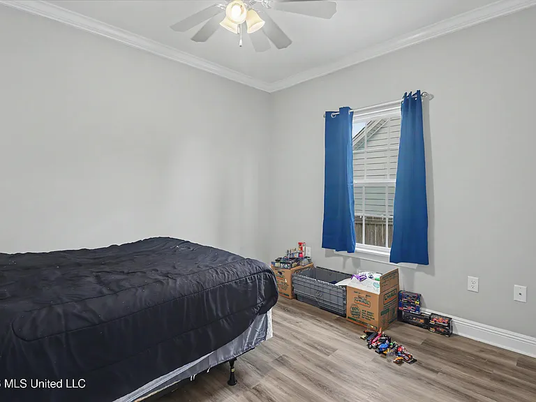 18329 Tiffany Renee Dr — Photo 12