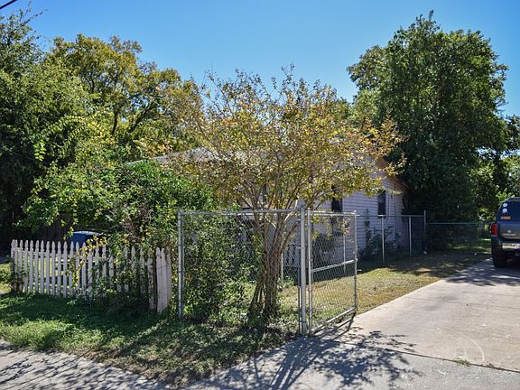 3rd image of 5450 Dabney Ln