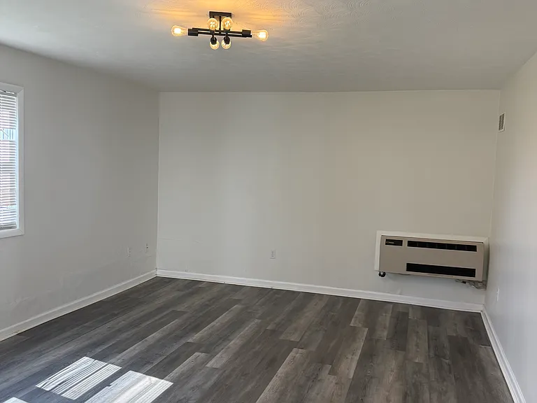 5380 Carlisle Pike #C — Photo 4