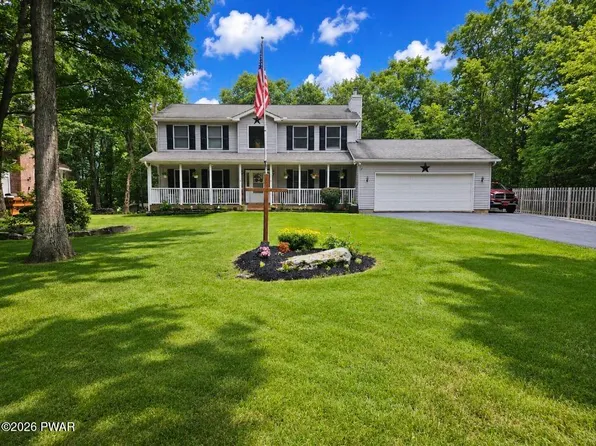133 Surrey Dr, Lords Valley, PA 18428