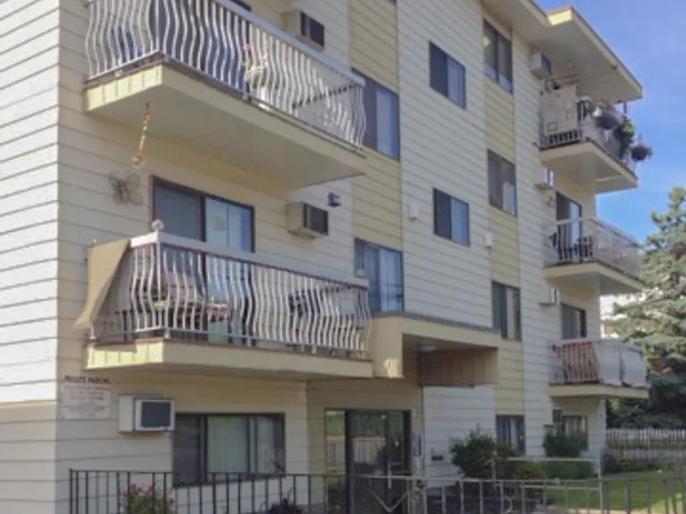 901 Forestbrook Dr #203 — Photo 2