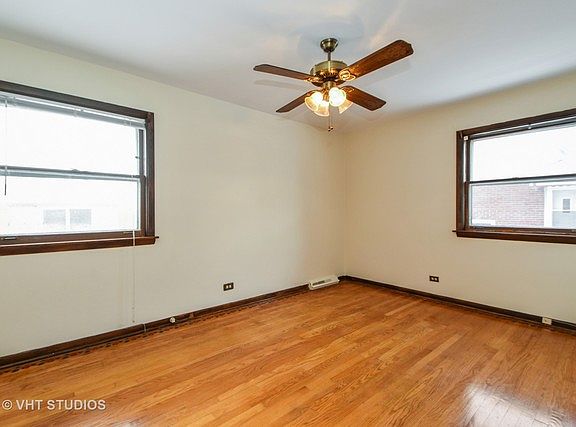 5th image of 140 W Greenbriar Ave