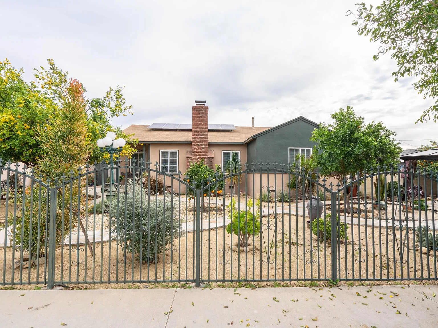 3 bed, 1416 sqft, $4,100 — Photo 3