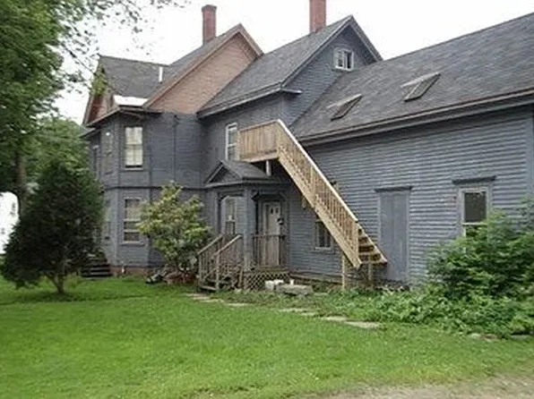 159 Highland Ave APT 2, Gardiner, ME 04345
