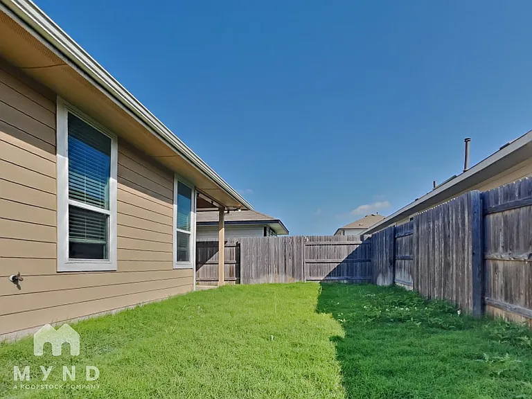 160 Heather Glen Way — Photo 31