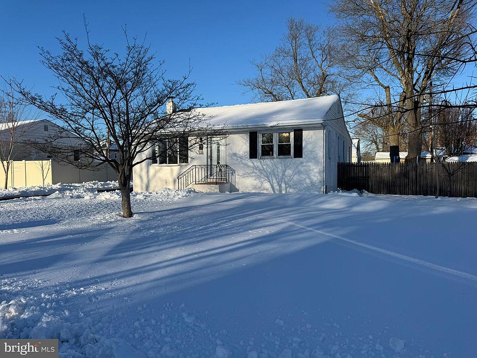 1st image of 455 Jefferson Ave