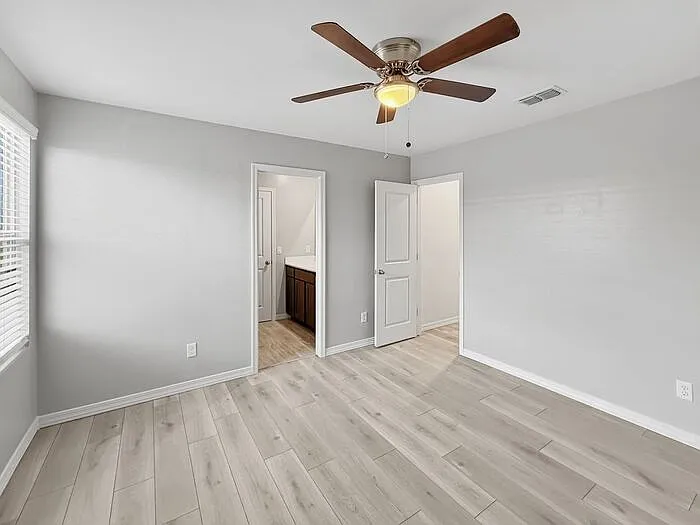 19575 W Annika Dr — Photo 32