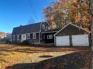 17 Fox Run Rd, Unionville, CT 06085