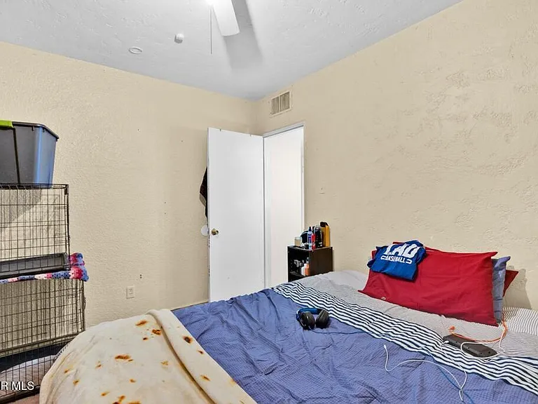 1309 Zuni Pl — Photo 4