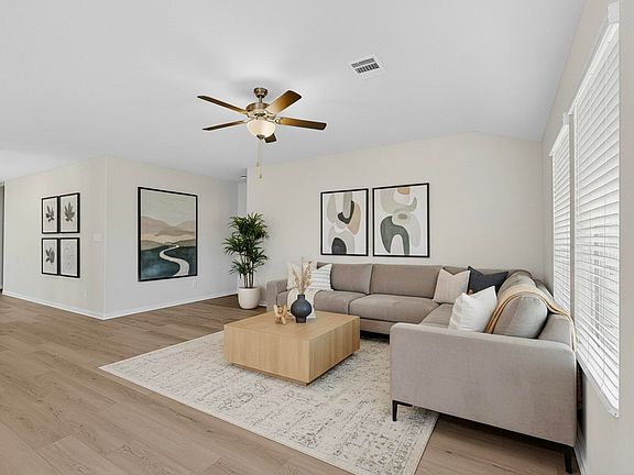 4th image of 504 Tidal Dr