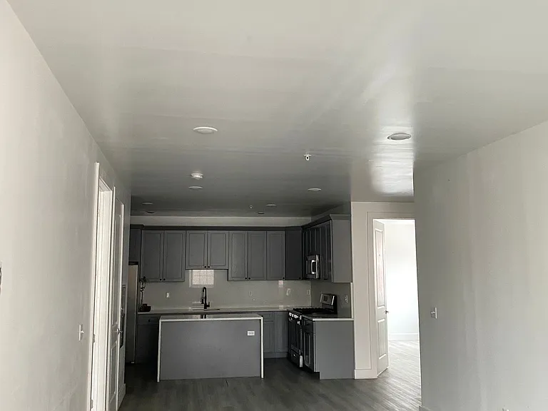 950 Main Ave #202 — Photo 6