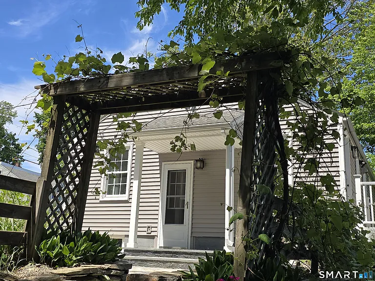 157 S River Rd — Photo 17