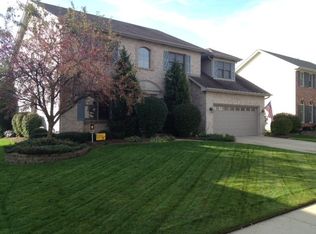2332 Spike Horn Ln, Naperville, IL