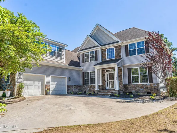 28 Victoria Dr, Whispering Pines, NC 28327