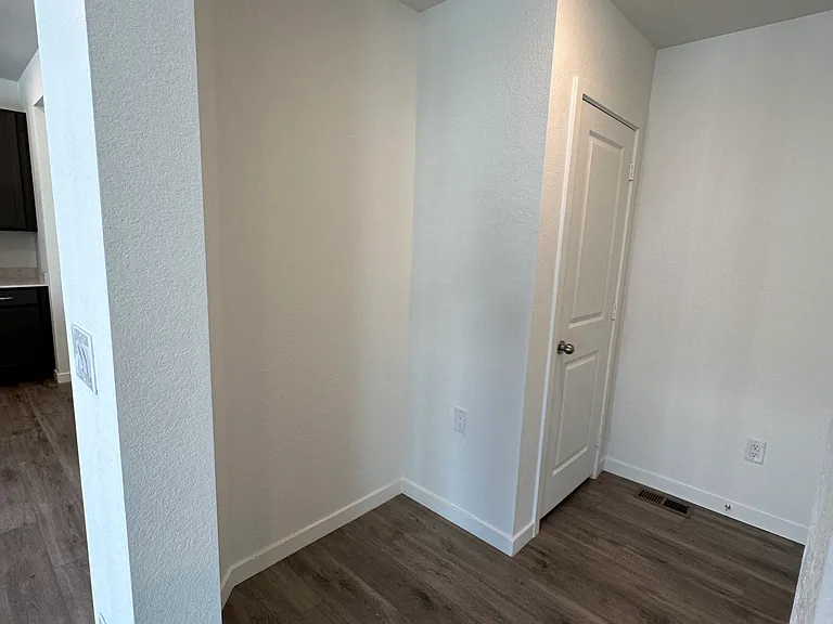 24305 E Ohio Dr — Photo 11
