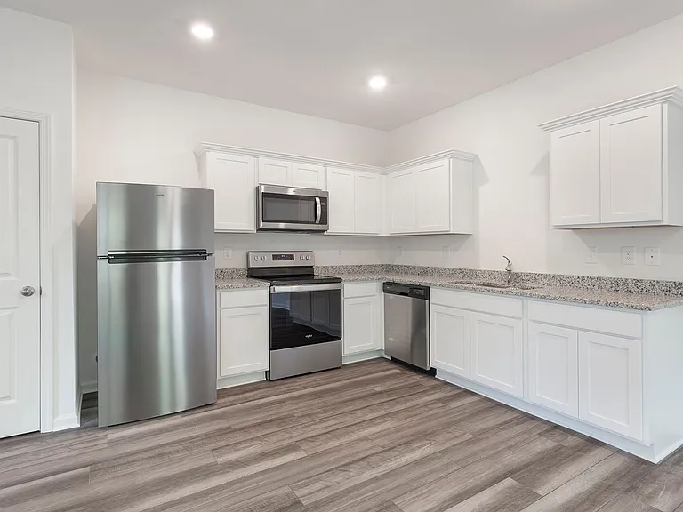 3531 Cardinal Dr SW — Photo 7