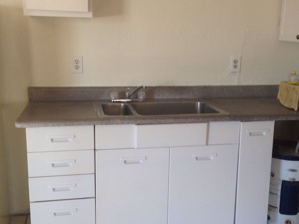 1st image of 2901 E Wier Ave APT 3