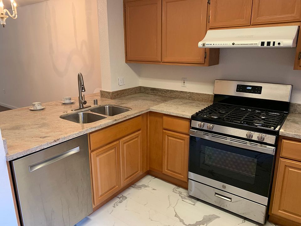 New gas stove, new kitchen cabinets, newly renovated kitchen with extended counter top.