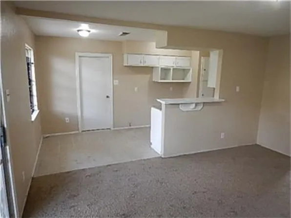 10818 Carlton Dr, Houston, TX 77047