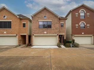 3560 Link Valley Dr, Houston, TX 77025