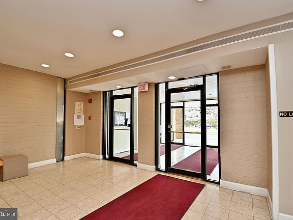 6001 Arlington Blvd APT 501, Falls Church, VA 22044 | MLS #VAFX2161526 ...