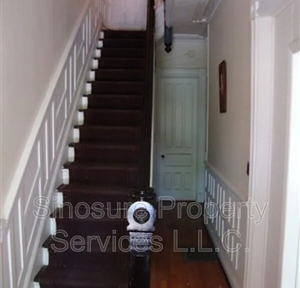 449 State St #2R — Photo 2