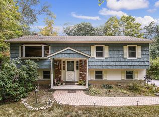 2524 Dunning Dr, Yorktown Heights, NY 10598