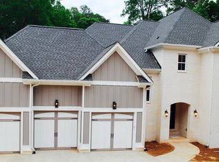 8605 Eves Rd, Roswell, GA 30076