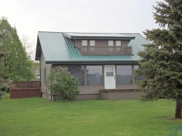 3192 McKinley Ave, Sheldon, IA 51201