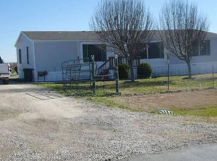 1307 Gibson Rd, Waxahachie, TX 75165