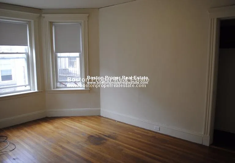 1111 Boylston St #27 — Photo 2