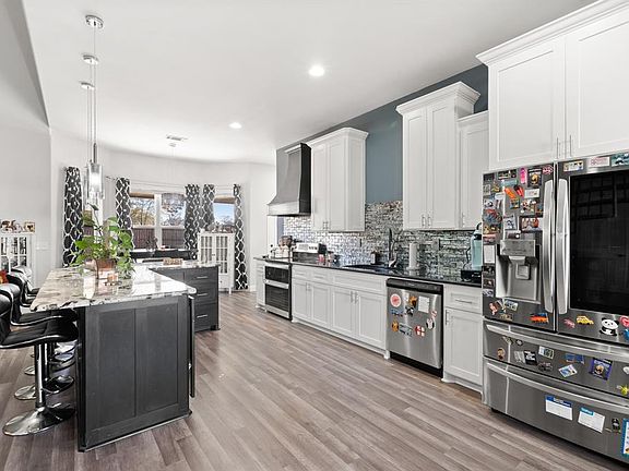 5th image of 2905 Blue Heron Cir