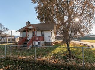 10604 Hughes Rd, Yakima, WA 98903